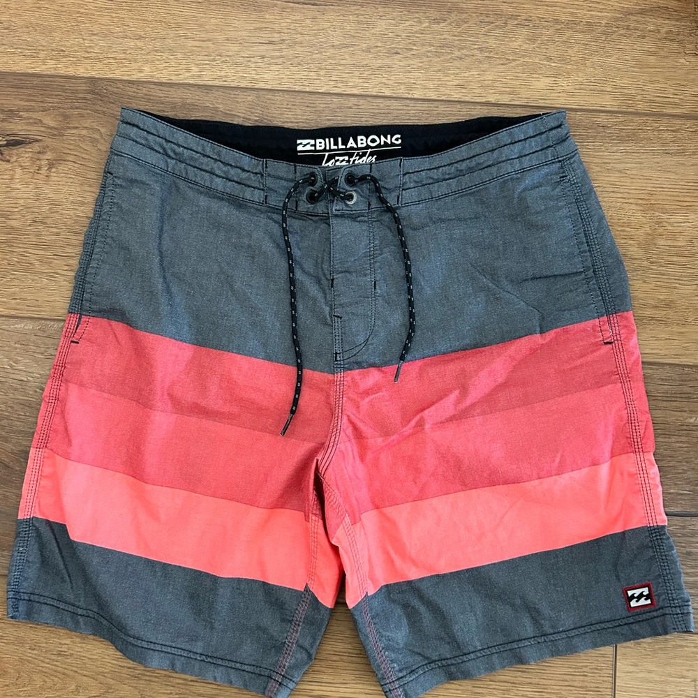 Billabong LoTides Men’s Board Shorts, Swim‎ Trunks Color Gray Size 32
